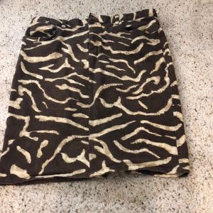 🦒 animal print skirt